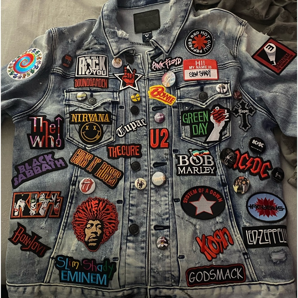 CUSTOM MADE DENIM JACKETS HATS BACKPACKS PURSES TEES HOODIES ⭐️🔥🎶🎧🎸🏈🏀⭐️🔥